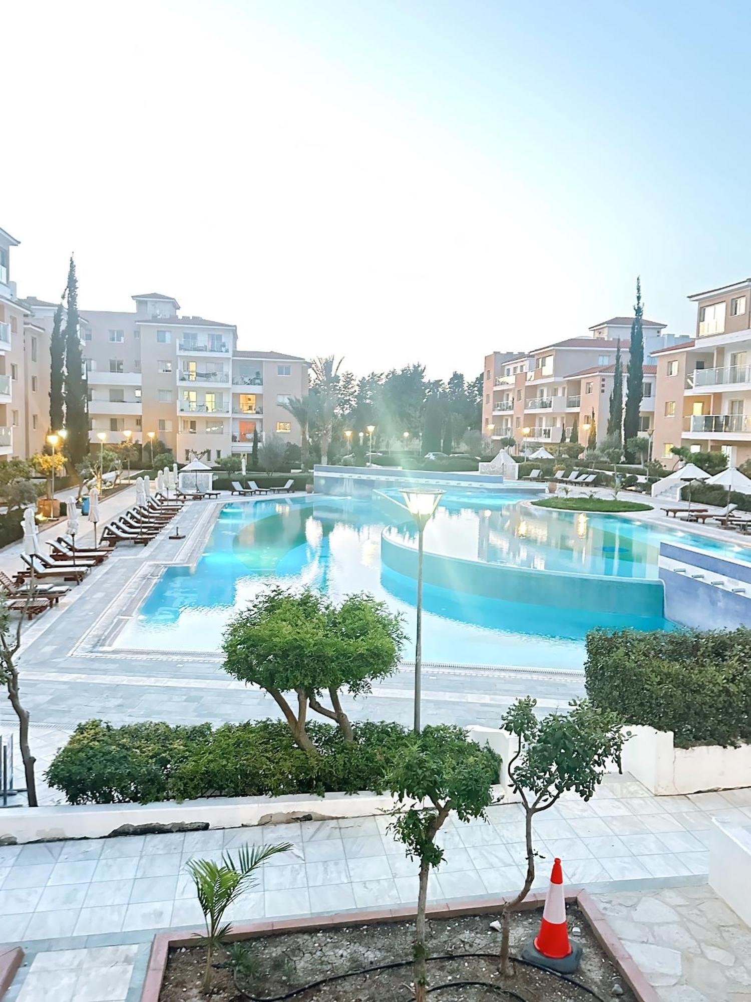 Elysia Park Ameliya 202 Apartment Paphos Exterior foto